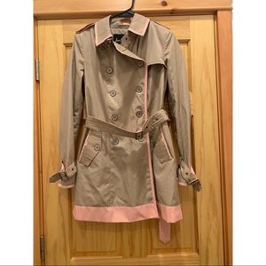 Short trench coat